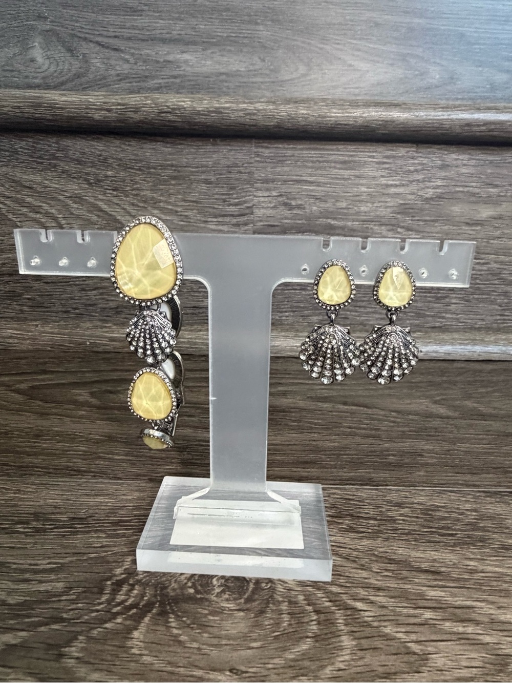 Chloe + Isabel Earrings & Bracelet Set